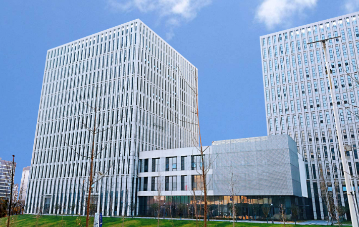 武汉一米八八贸易有限公司日用百货批发产品线及供应链解析